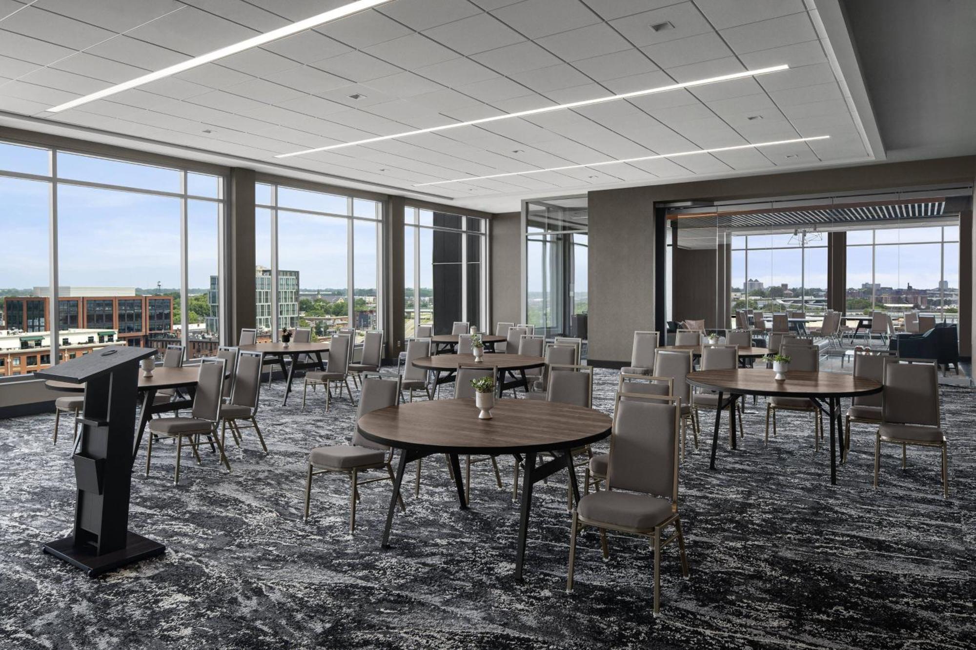 เอซี โฮเทล โคลัมบัส ดาวน์ทาวน์ Hotel ภายนอก รูปภาพ